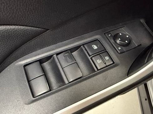 Used 2020 Toyota RAV4 LE FWD image 28
