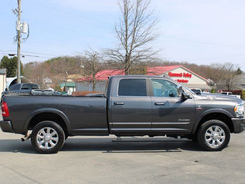 Used 2019 RAM 3500 Limited image 6