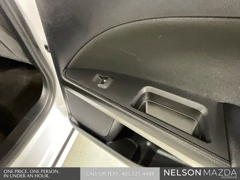 Used 2019 Ford Fusion SE image 23