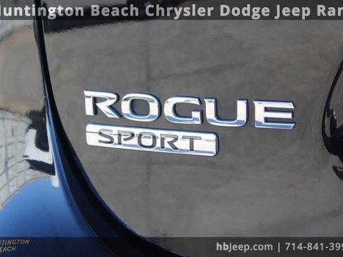 Used 2019 Nissan Rogue Sport SL w/ Premium Package image 7