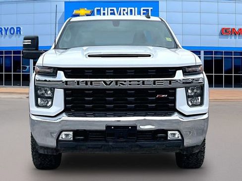 Used 2023 Chevrolet Silverado 2500 LT w/ Convenience Package image 2