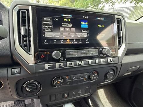New 2026 Nissan Frontier SV w/ Tow Package AWD/4WD image 25