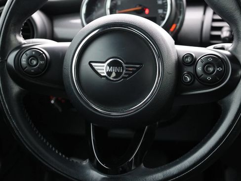 Used 2019 MINI Cooper 2-Door Hardtop image 17