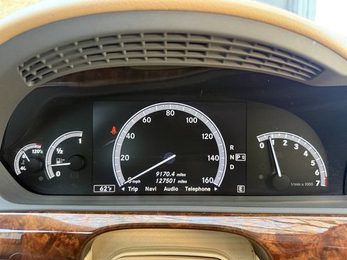 Used 2012 Mercedes-Benz S 550 4MATIC Sedan image 19