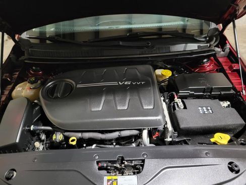 Used 2015 Chrysler 200 C w/ Navigation & Sound Group I image 21