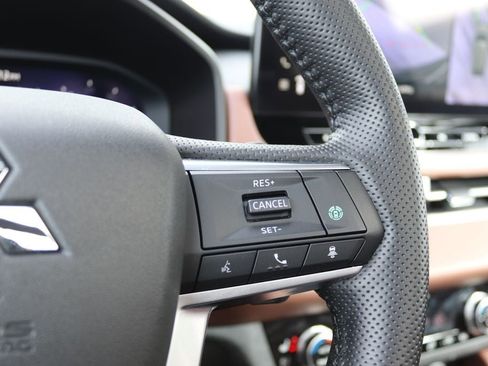 New 2026 Mitsubishi Outlander SEL AWD/4WD image 11