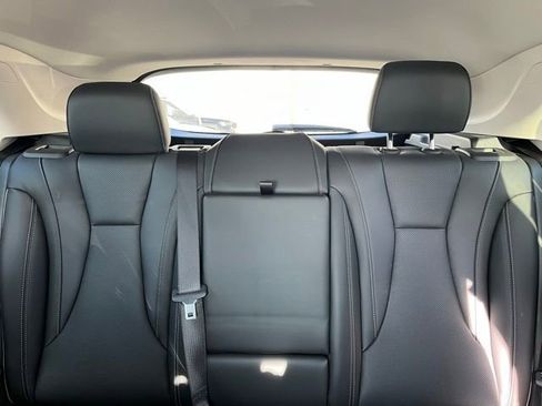 Used 2023 Buick Envision Essence image 17