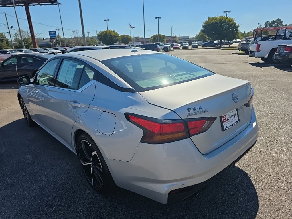 Used 2025 Nissan Altima 2.5 SR FWD image 6