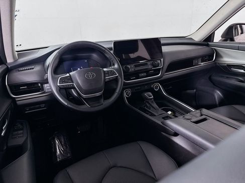 Certified 2025 Toyota Grand Highlander AWD image 19