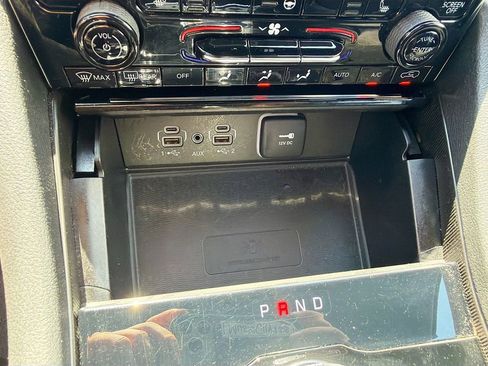 Used 2024 Jeep Grand Cherokee Altitude image 27