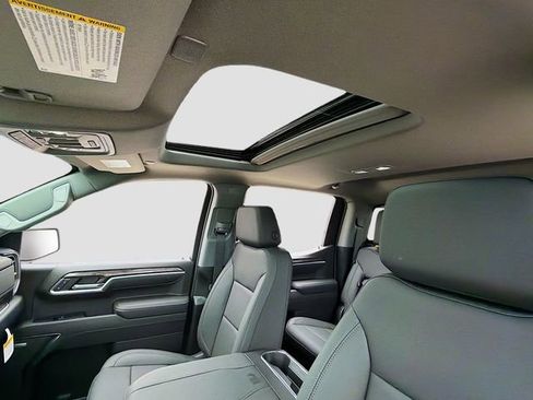 New 2026 Chevrolet Silverado 1500 LTZ w/ LTZ Convenience Package II AWD/4WD image 24