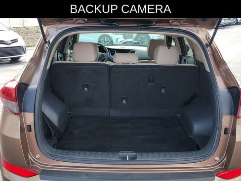 Used 2016 Hyundai Tucson SE w/ Option Group 02 FWD image 6