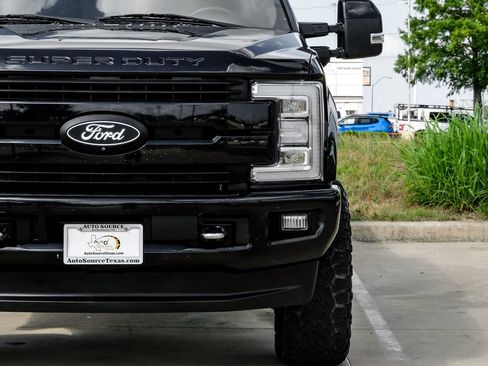 Used 2019 Ford F250 King Ranch w/ King Ranch Ultimate Package AWD/4WD image 52