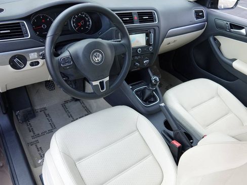 Used 2014 Volkswagen Jetta TDI FWD image 60