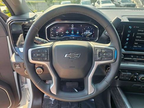 Used 2025 Chevrolet Silverado 2500 LTZ w/ LTZ Plus Package AWD/4WD image 27