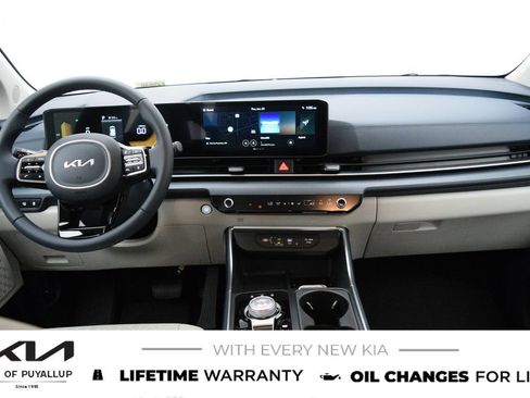 New 2026 Kia Carnival EX FWD image 17
