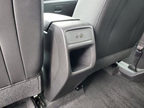 Used 2025 Chevrolet Trax LT FWD image 26