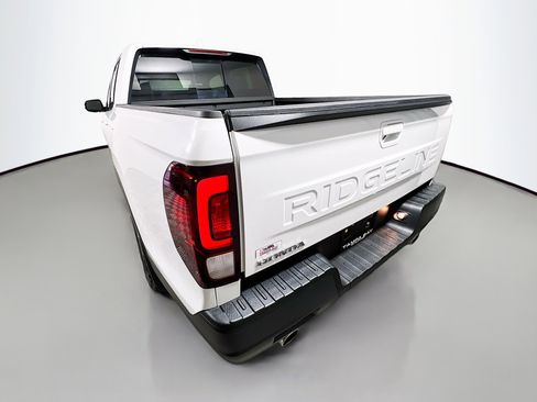Used 2025 Honda Ridgeline RTL image 8
