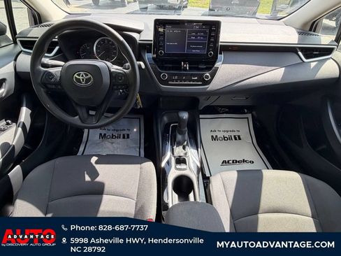 Used 2020 Toyota Corolla LE FWD image 7