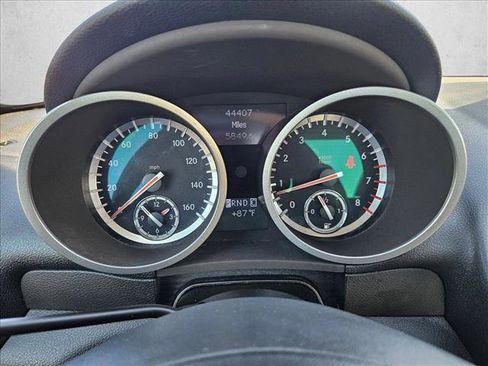 Used 2010 Mercedes-Benz SLK 300 image 11