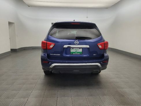 Used 2018 Nissan Pathfinder SV image 6