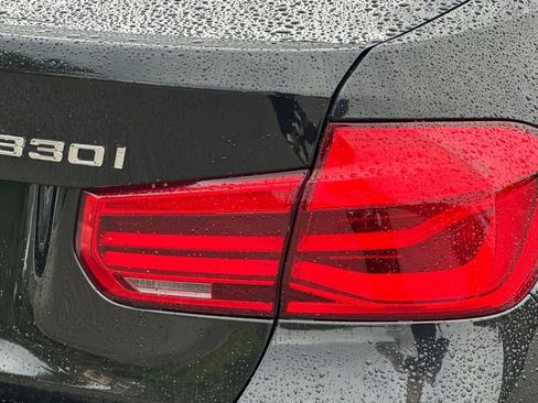 Used 2017 BMW 330i Sedan image 28