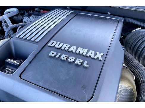 Used 2024 Chevrolet Silverado 1500 LT Trail Boss w/ LT Trail Boss Premium Package AWD/4WD image 34