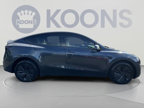 Used 2026 Tesla Model Y Long Range AWD/4WD image 12