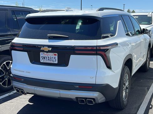Certified 2024 Chevrolet Traverse LT AWD/4WD image 3