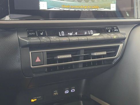 New 2026 Toyota Camry XSE AWD/4WD image 31