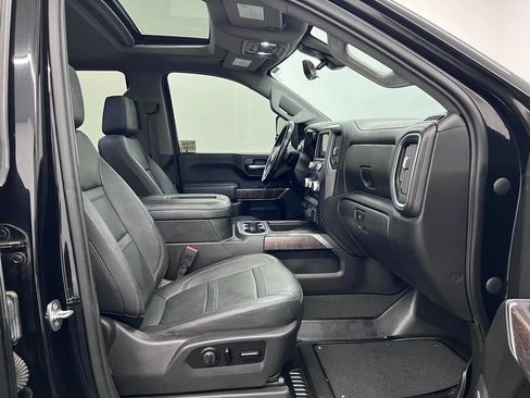 Used 2021 GMC Sierra 2500 Denali w/ Denali Black Diamond Edition AWD/4WD image 28
