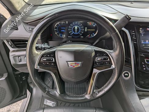 Used 2020 Cadillac Escalade Platinum AWD/4WD image 21