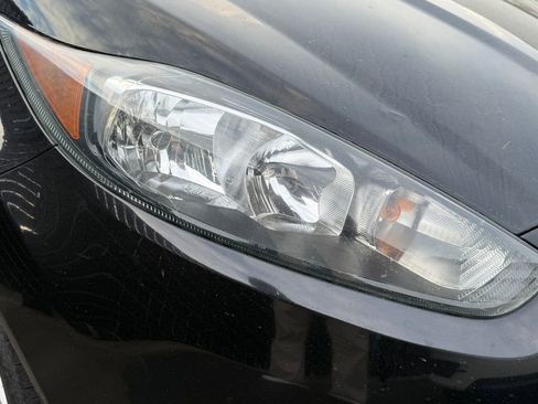 Used 2016 Ford Fiesta SE w/ Equipment Group 201A image 7