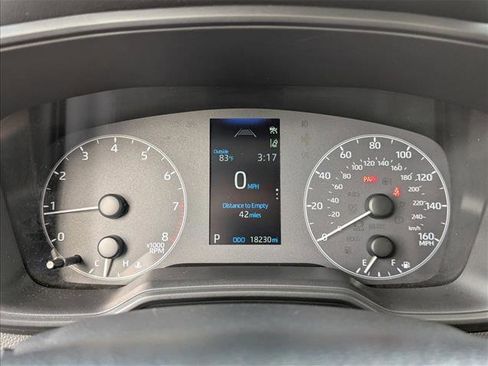 Used 2025 Toyota Corolla LE image 11