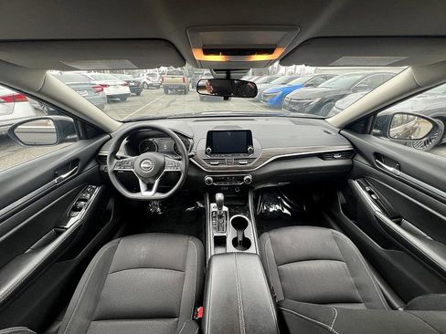 Certified 2023 Nissan Altima 2.5 SV image 17