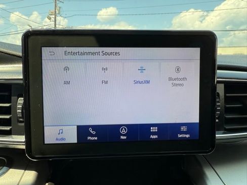 Used 2022 Ford Explorer XLT w/ Equipment Group 202A image 39