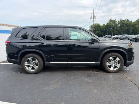 Used 2024 Honda Pilot EX-L image 6