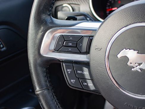 Used 2016 Ford Mustang Coupe RWD image 20