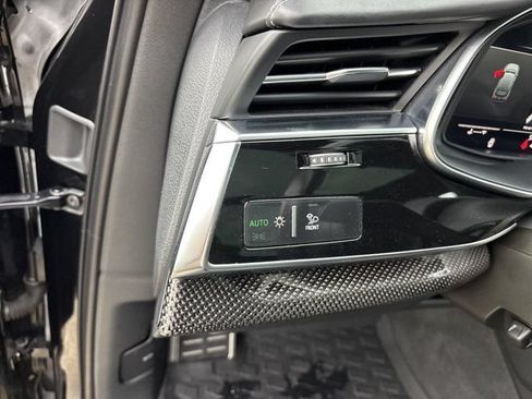 Used 2022 Audi SQ7 Prestige w/ Prestige Package AWD/4WD image 27