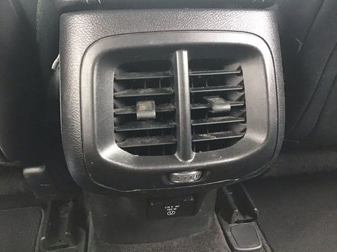 Used 2016 Jeep Cherokee Limited image 17