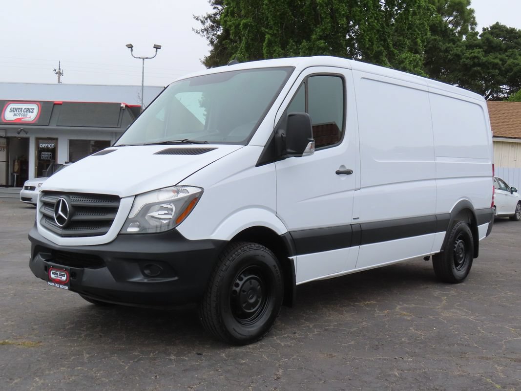 Used 2016 Mercedes-Benz Sprinter 2500 image 2