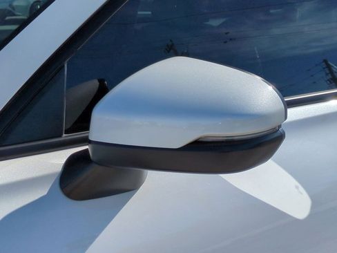 New 2026 Honda HR-V EX-L image 11