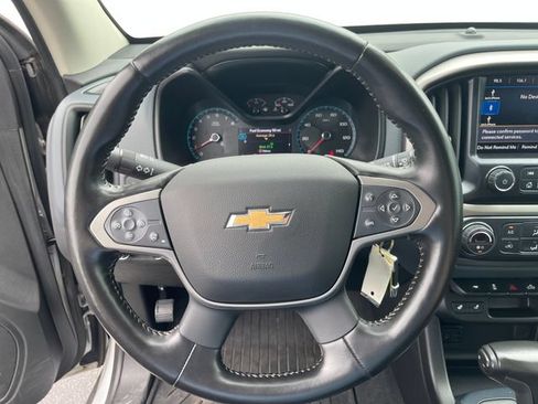 Used 2020 Chevrolet Colorado Z71 AWD/4WD image 17