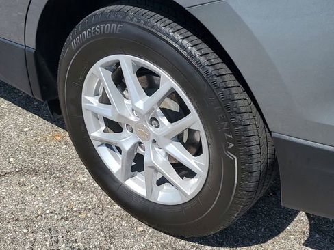 Certified 2024 Chevrolet Equinox LS w/ LS Convenience Package AWD/4WD image 29