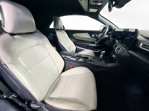 Used 2024 Ford Mustang Premium RWD image 31