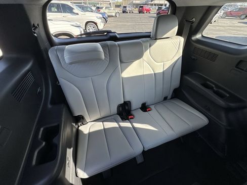 Used 2023 Hyundai Palisade SEL w/ Premium Package AWD/4WD image 28