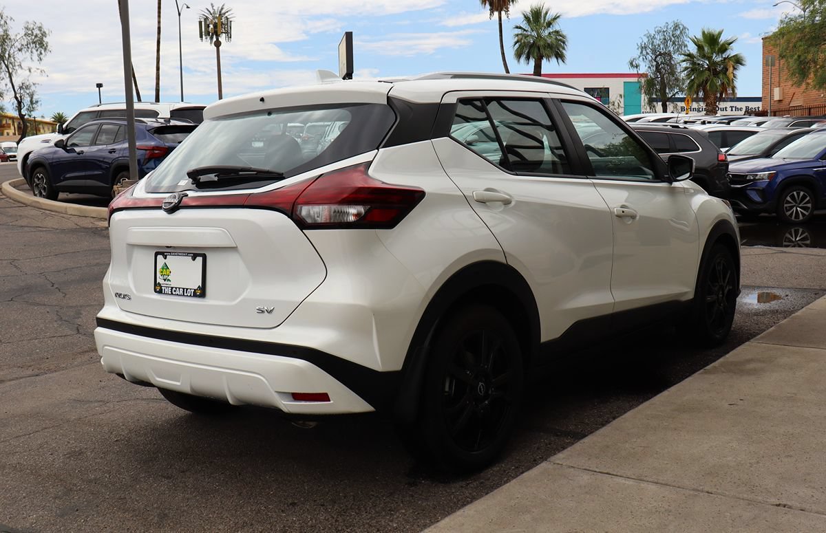 Used 2023 Nissan Kicks SV FWD image 13