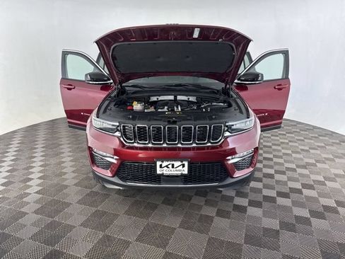 Used 2024 Jeep Grand Cherokee Limited 4xe w/ Trailer Tow Package AWD/4WD image 13