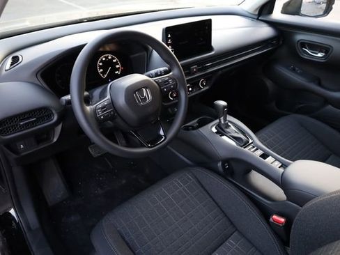 New 2026 Honda HR-V LX image 10