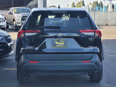 Used 2024 Toyota RAV4 LE image 5